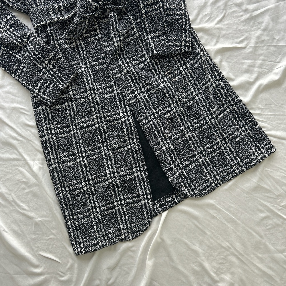 Chic Black and White Plaid Coat - Picture 3 of 4